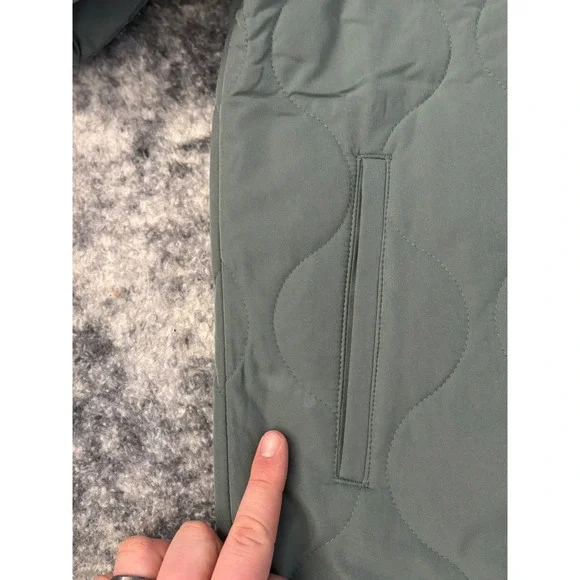 NWT Travis Mathew Men Large Come What May Green Quilted Bomber Jacket $ 189.00 - Picture 5 of 10